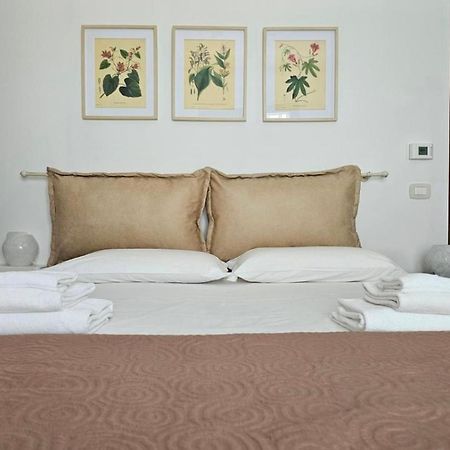 Lina 840 Apartment Monopoli Luaran gambar